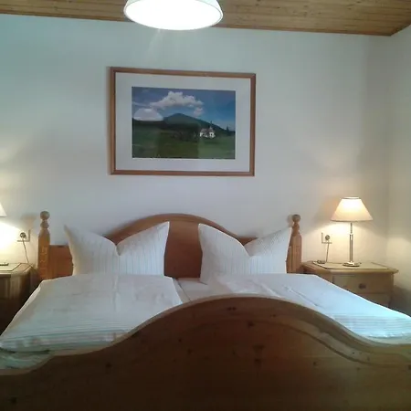 Gastehaus Attenhauser 3*