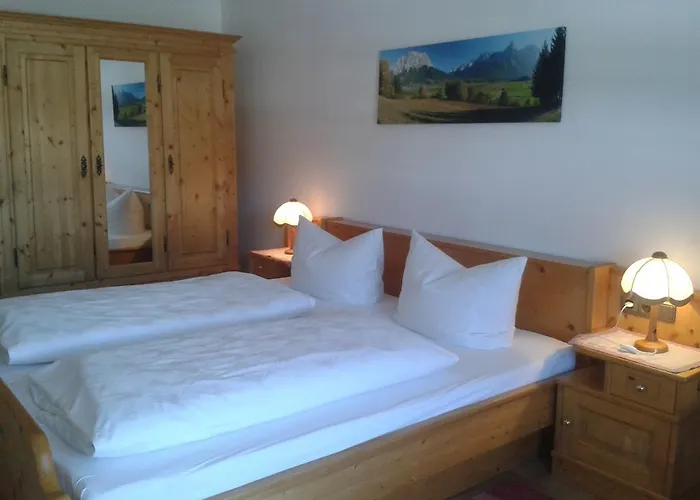 게스트하우스 Gaestehaus Attenhauser 3*