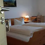 Gaestehaus Attenhauser 3*