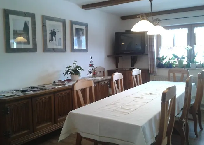 Gaestehaus Attenhauser أونتر أمركاو