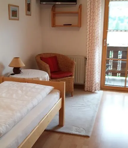 Gaestehaus Attenhauser 3* أونتر أمركاو